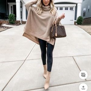 Tan color NWT Joseph A brand tunic in mocha